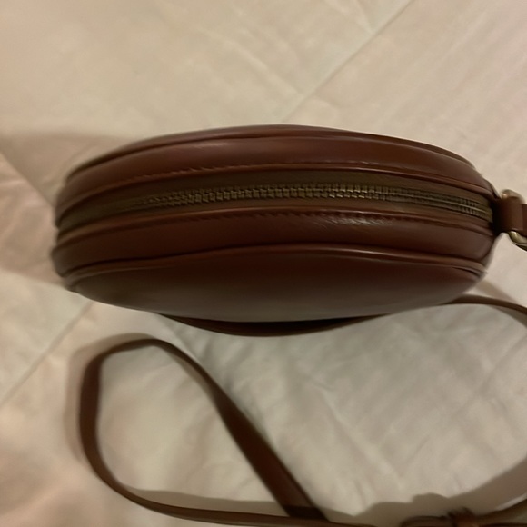 Street Level round cross body bag - Picture 2 of 3